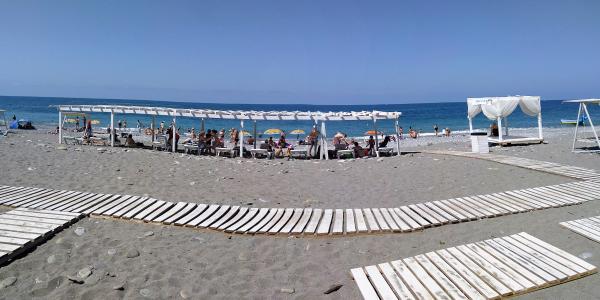 Пляжный отдых в Лоо номера в гостевом доме недорого — фото 2